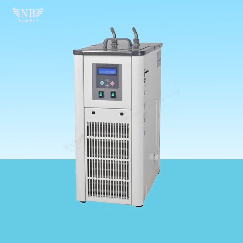IL-008-04 Refrigeratore a ricircolo